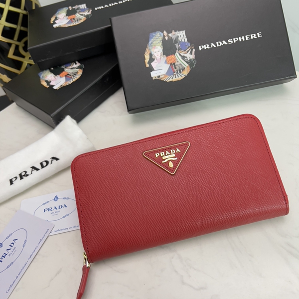 プラダ財布コピー正面デザイン